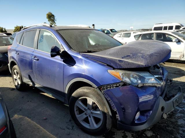 2T3RFREV9EW163165 - 2014 TOYOTA RAV4 XLE BLUE photo 4