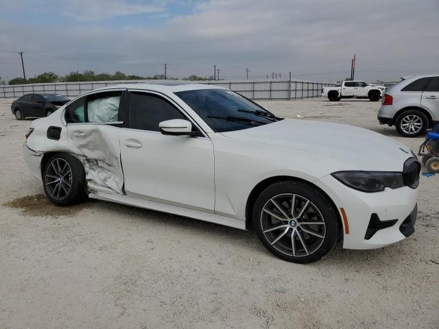 WBA5R1C5XKFH03291 - 2019 BMW 330I WHITE photo 4