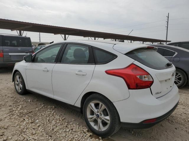 1FADP3K26EL392796 - 2014 FORD FOCUS SE WHITE photo 2