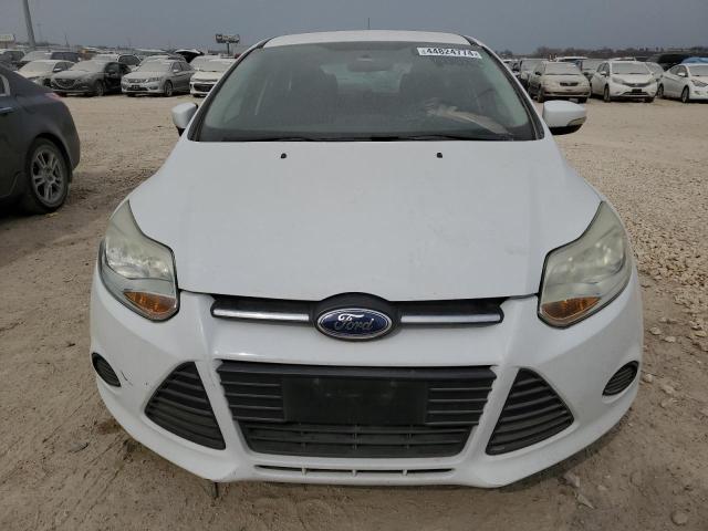 1FADP3K26EL392796 - 2014 FORD FOCUS SE WHITE photo 5