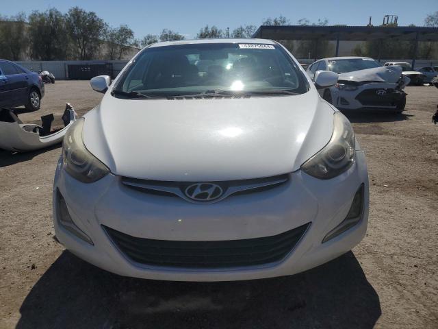 5NPDH4AE9FH549526 - 2015 HYUNDAI ELANTRA SE WHITE photo 5