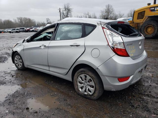 KMHCT5AEXFU213787 - 2015 HYUNDAI ACCENT GS SILVER photo 2