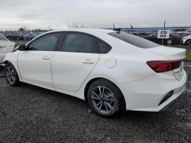 3KPF24AD6PE544355 - 2023 KIA FORTE LX WHITE photo 2