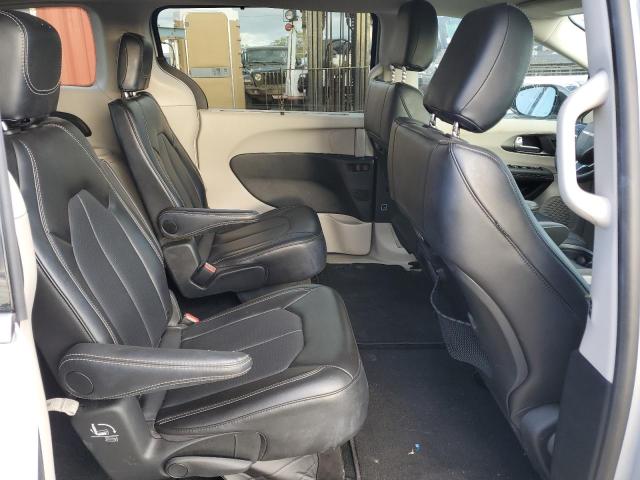 2C4RC1BGXRR129199 - 2024 CHRYSLER PACIFICA TOURING L SILVER photo 11