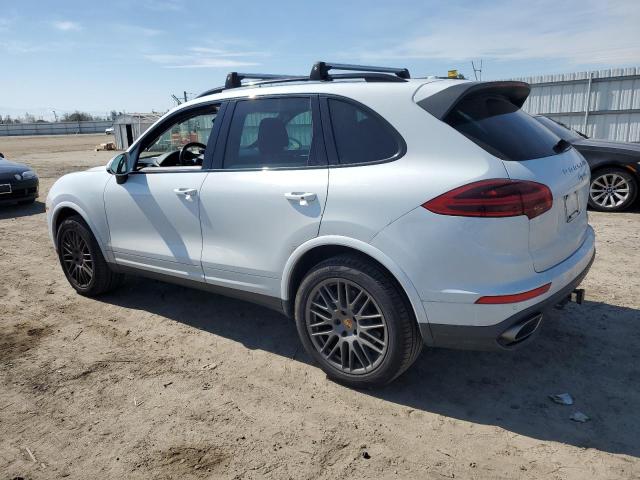 WP1AA2A23HKA85721 - 2017 PORSCHE CAYENNE WHITE photo 2