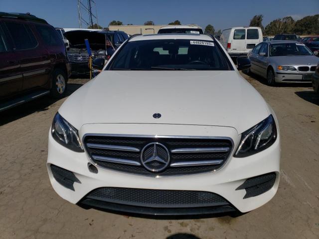 WDDZH6GB9JA435305 - 2018 MERCEDES-BENZ E 400 4MATIC WHITE photo 5