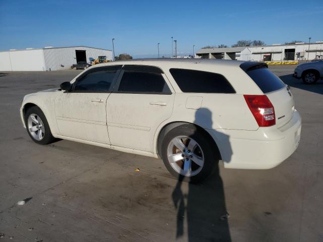 2D4FV48V65H622160 - 2005 DODGE MAGNUM SXT WHITE photo 2