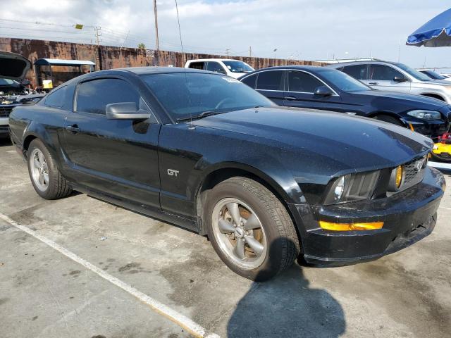 1ZVFT82H265194641 - 2006 FORD MUSTANG GT BLACK photo 4