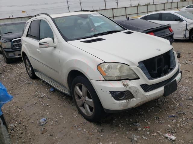 4JGBB8GB3BA656999 - 2011 MERCEDES-BENZ ML 350 4MATIC WHITE photo 4