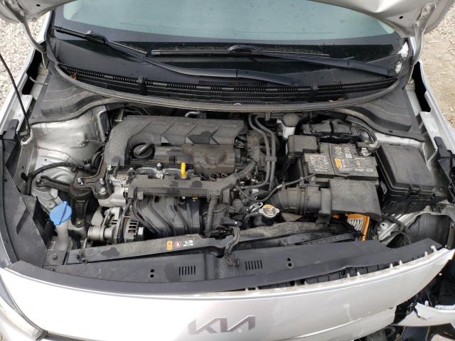 3KPA24AD7NE449665 - 2022 KIA RIO LX SILVER photo 11