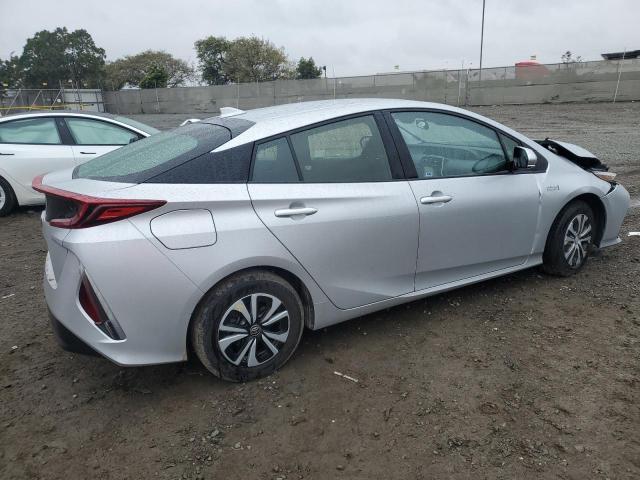JTDKARFP9K3114739 - 2019 TOYOTA PRIUS PRIM 银色 照片 3