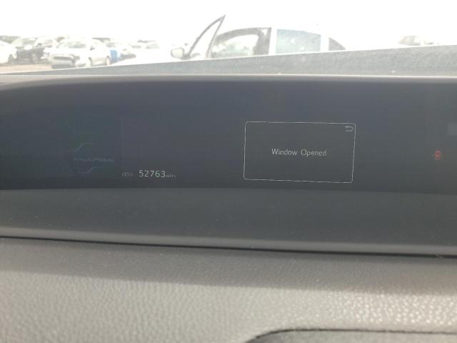 JTDKARFP9K3114739 - 2019 TOYOTA PRIUS PRIM 银色 照片 9