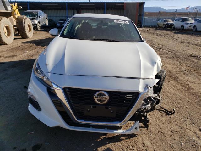 1N4BL4BV8KC219344 - 2019 NISSAN ALTIMA S WHITE photo 5