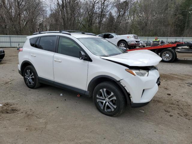 JTMZFREV1JJ181636 - 2018 TOYOTA RAV4 LE WHITE photo 4