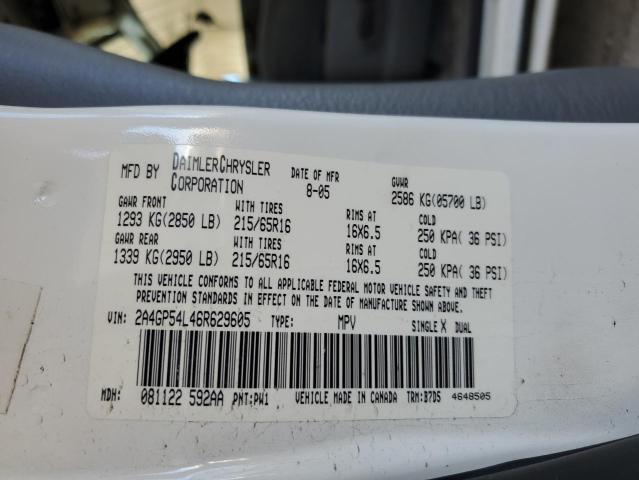 2A4GP54L46R629605 - 2006 CHRYSLER TOWN & COU TOURING თეთრი ფოტო 13