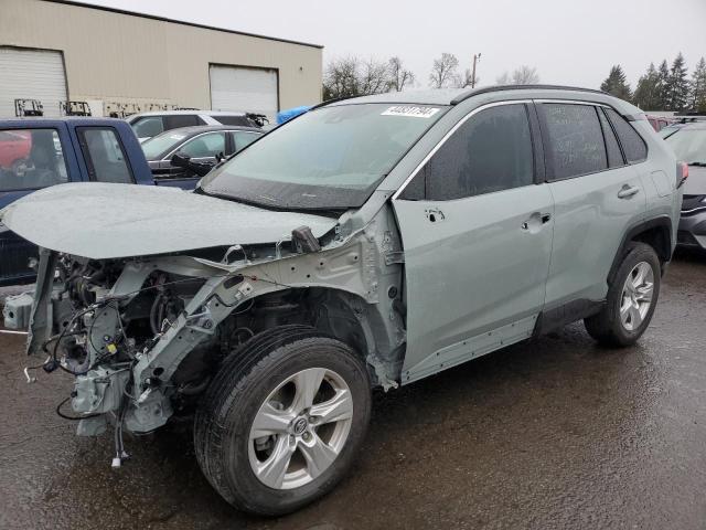 2T3W1RFVXLC085350 - 2020 TOYOTA RAV4 XLE GRAY photo 1