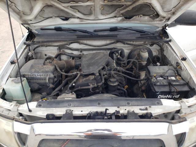 5TENX22N36Z293097 - 2006 TOYOTA TACOMA WHITE photo 11