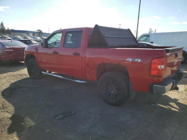 2GCEK13C271638454 - 2007 CHEVROLET SILVERADO K1500 CREW CAB RED photo 2