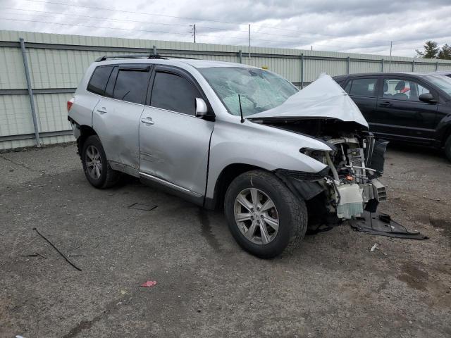 5TDBK3EH1CS133032 - 2012 TOYOTA HIGHLANDER BASE Argent photo 4