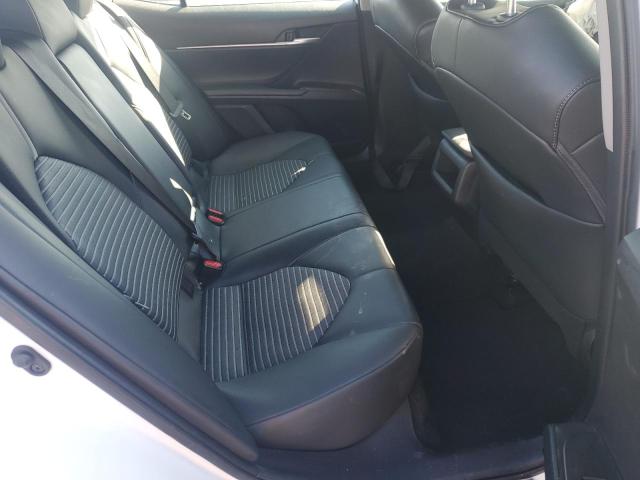 4T1T11AKXRU854205 - 2024 TOYOTA CAMRY SE NIGHT SHADE WHITE photo 10