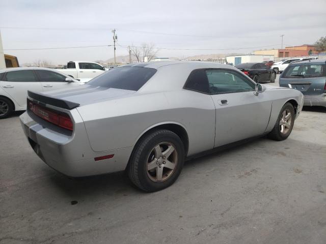 2B3CJ4DV7AH320714 - 2010 DODGE CHALLENGER SE SILVER photo 3