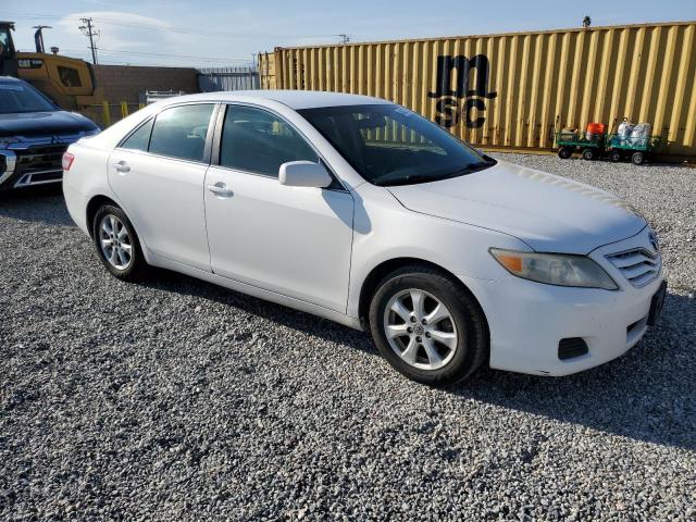 4T1BF3EK0BU777546 - 2011 TOYOTA CAMRY BASE WHITE photo 4