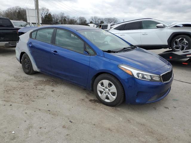 3KPFK4A75JE259082 - 2018 KIA FORTE LX BLUE photo 4