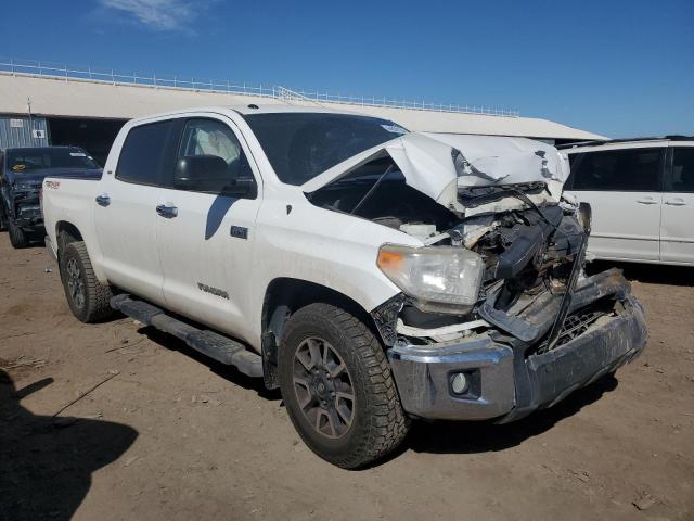 5TFDY5F1XGX530579 - 2016 TOYOTA TUNDRA CREWMAX SR5 WHITE photo 4