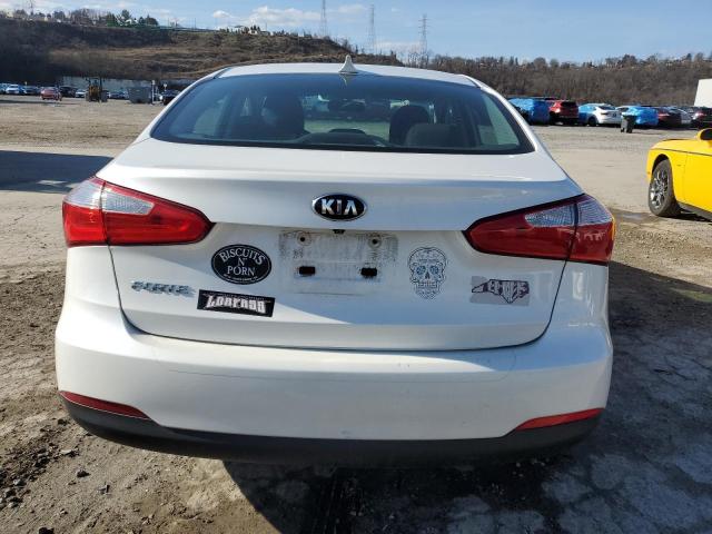 KNAFX4A67G5503180 - 2016 KIA FORTE LX WHITE photo 6