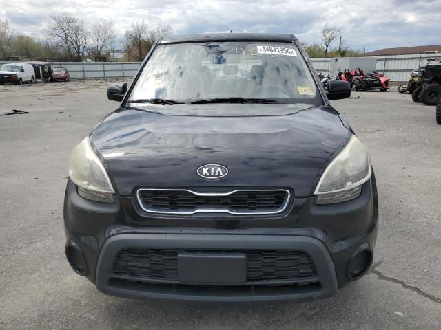 KNDJT2A50C7363847 - 2012 KIA SOUL BLACK photo 5