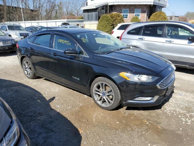 3FA6P0LU9HR232456 - 2017 FORD FUSION SE HYBRID BLACK photo 4