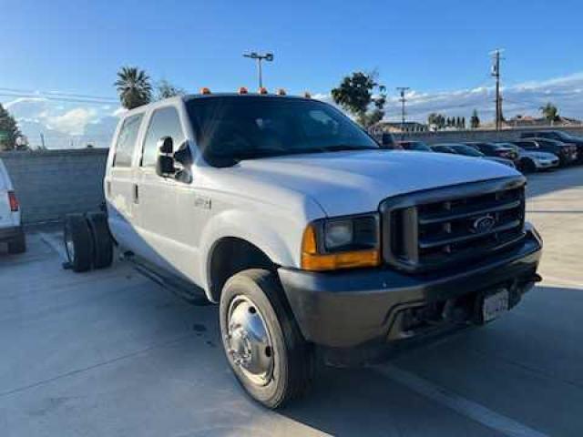 1FDXW46F31EB05146 - 2001 FORD F450 SUPER DUTY WHITE photo 1