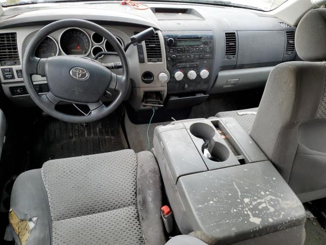 5TFST54107X002042 - 2007 TOYOTA TUNDRA DOUBLE CAB SR5 WHITE photo 8