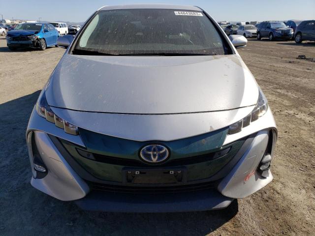 JTDKARFP7H3058244 - 2017 TOYOTA PRIUS PRIM 银色 照片 5