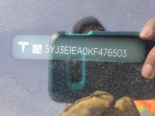 5YJ3E1EA0KF476503 - 2019 TESLA MODEL 3 Weiß Foto 13