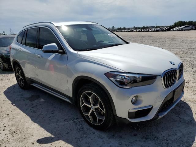 WBXHU7C33J3H43196 - 2018 BMW X1 SDRIVE28I WHITE photo 4