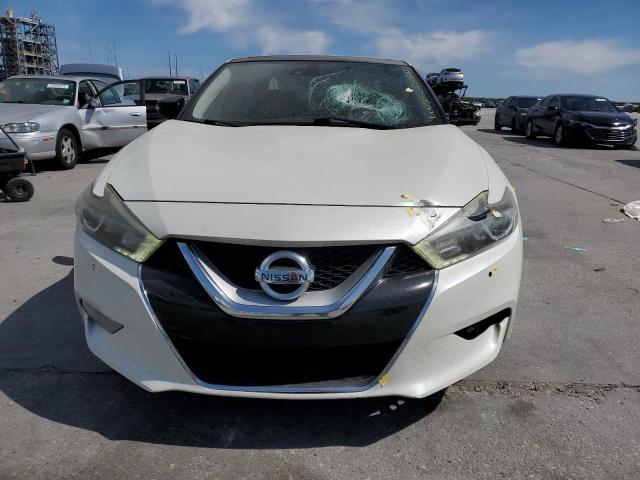 1N4AA6AP1GC410319 - 2016 NISSAN MAXIMA 3.5S WHITE photo 5