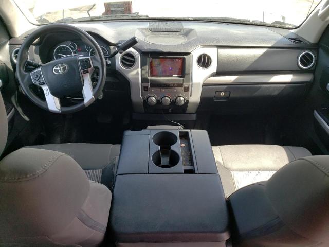 5TFRM5F17GX106410 - 2016 TOYOTA TUNDRA DOUBLE CAB SR/SR5 WHITE photo 8