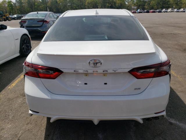 4T1T11AK9PU758501 - 2023 TOYOTA CAMRY SE NIGHT SHADE WHITE photo 6