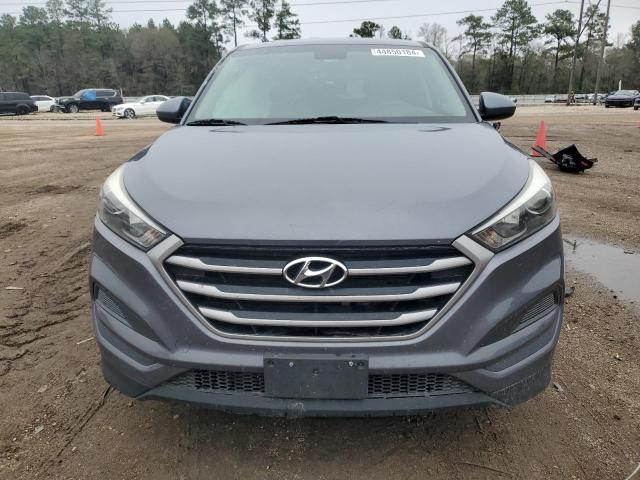 KM8J2CA46JU656470 - 2018 HYUNDAI TUCSON SE GRAY photo 5