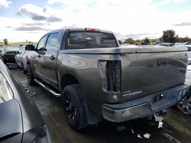 5TFEV54108X037947 - 2008 TOYOTA TUNDRA CREWMAX BROWN photo 2