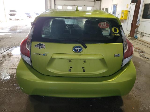 JTDKDTB36F1102475 - 2015 TOYOTA PRIUS C GREEN photo 6