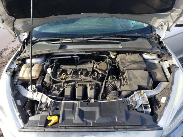 1FADP3K21FL246565 - 2015 FORD FOCUS SE WHITE photo 11