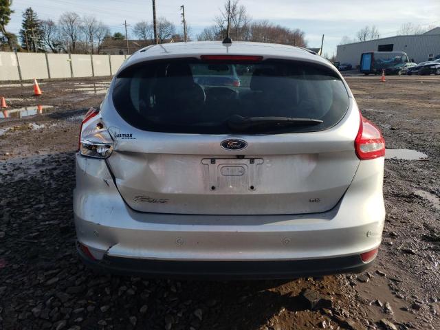 1FADP3K21FL246565 - 2015 FORD FOCUS SE WHITE photo 6