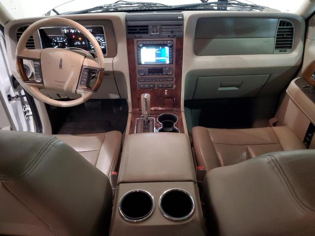 5LMJJ2H52EEL01613 - 2014 LINCOLN NAVIGATOR 白色 照片 8