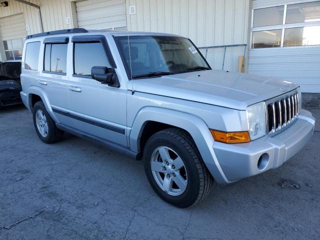 1J8HG48P37C527846 - 2007 JEEP COMMANDER SILVER photo 4