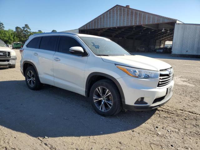 5TDKKRFH5GS158491 - 2016 TOYOTA HIGHLANDER XLE WHITE photo 4