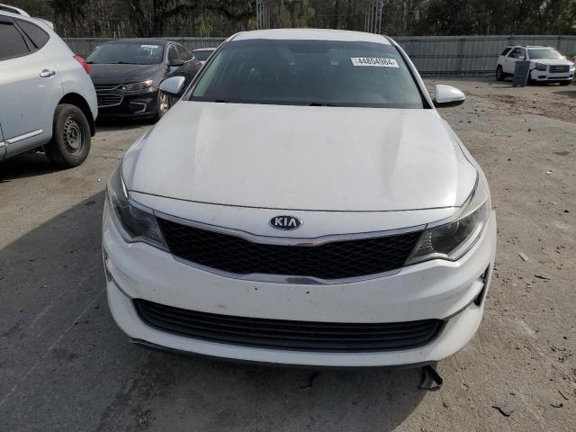 5XXGT4L36HG129633 - 2017 KIA OPTIMA LX WHITE photo 5