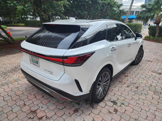2T2BBMCA2RC025379 - 2024 LEXUS RX L 350H BASE WHITE photo 4