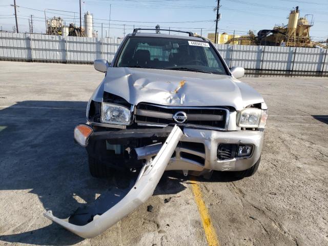 JN8DR09X02W657585 - 2002 NISSAN PATHFINDER LE 银色 照片 5